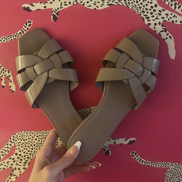 YSL Tribute - Picture 1 of 2